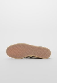 Adidas GAZELLE UNISEX - obrazek 2