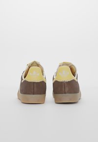 Adidas GAZELLE UNISEX - obrazek 4